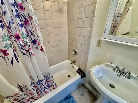 Bath - 2550 Live Oak Trl, Boulevard, CA 91905 photo 2 of 4