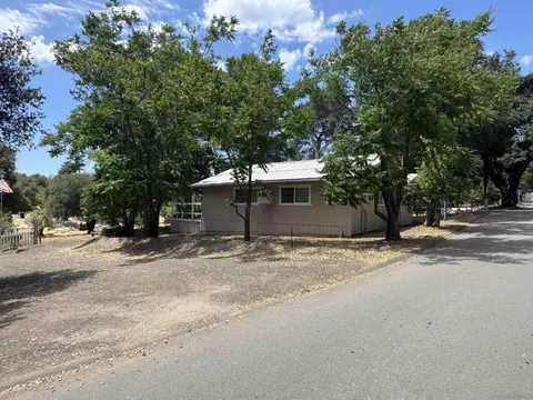 Exterior - 2550 Live Oak Trl, Boulevard, CA 91905 photo 2 of 11