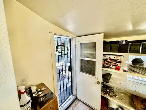 Entry Way - 2550 Live Oak Trl, Boulevard, CA 91905 photo 5 of 5