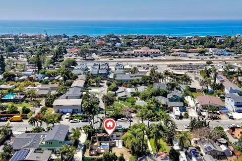 View/Area - 569-73 Hermes Ave, Encinitas, CA 92024 photo 6 of 12