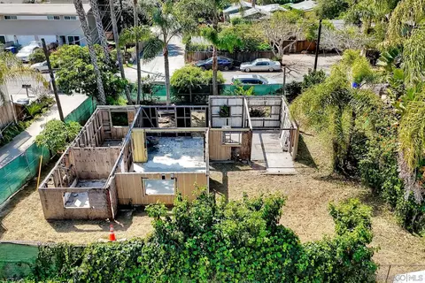 View/Area - 569-73 Hermes Ave, Encinitas, CA 92024 photo 2 of 12