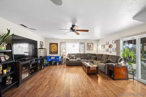 Living - 9948 Kincaid St, Santee, CA 92071 photo 2 of 3