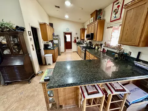 Kitchen - 41083 Old Highway 80, Boulevard, CA 91905 photo 1 of 5