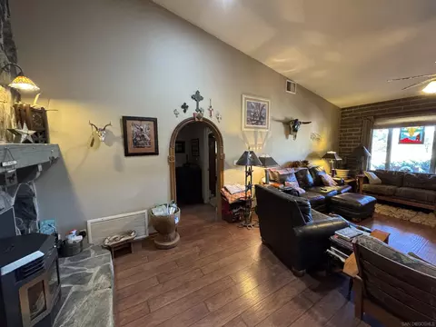 Living - 41083 Old Highway 80, Boulevard, CA 91905 photo 3 of 7