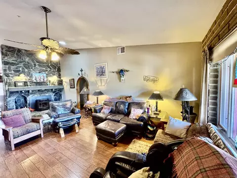 Living - 41083 Old Highway 80, Boulevard, CA 91905 photo 6 of 7