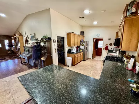 Kitchen - 41083 Old Highway 80, Boulevard, CA 91905 photo 4 of 5