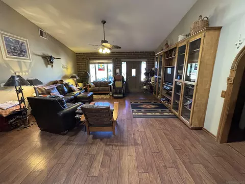 Living - 41083 Old Highway 80, Boulevard, CA 91905 photo 2 of 7