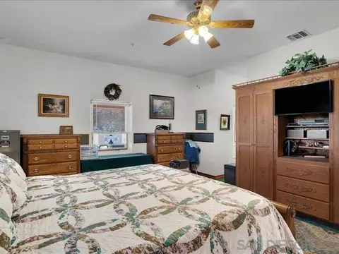 Bedroom - 41083 Old Highway 80, Boulevard, CA 91905 photo 7 of 7