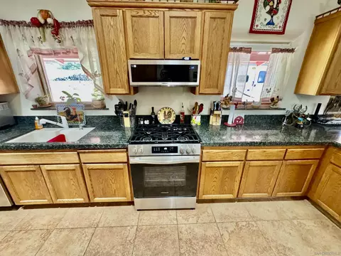 Kitchen - 41083 Old Highway 80, Boulevard, CA 91905 photo 3 of 5
