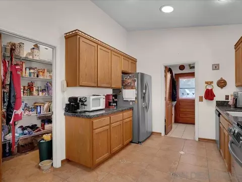 Kitchen - 41083 Old Highway 80, Boulevard, CA 91905 photo 4 of 4