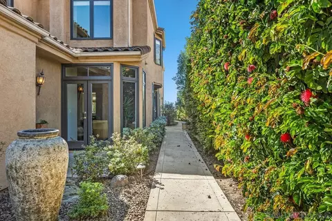 Exterior - 849 N Rios Ave, Solana Beach, CA 92075 photo 3 of 5