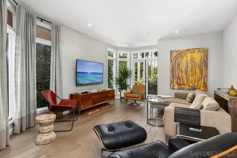Living - 849 N Rios Ave, Solana Beach, CA 92075 photo 2 of 5