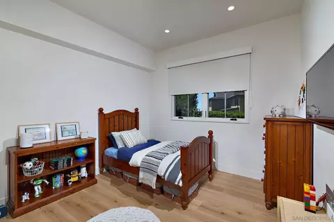Bedroom - 181 S Nardo, Solana Beach, CA 92075 photo 4 of 5