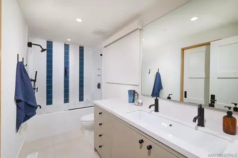Bath - 181 S Nardo, Solana Beach, CA 92075 photo 5 of 6