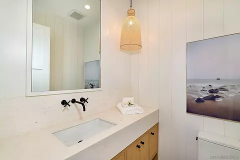 Bath - 181 S Nardo, Solana Beach, CA 92075 photo 6 of 6