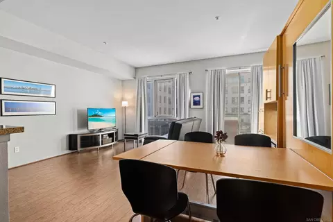 445 Island Ave #404, San Diego, CA 92101