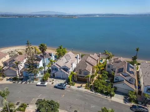 View/Area - 21 Spinnaker Way, Coronado, CA 92118 photo 1 of 4