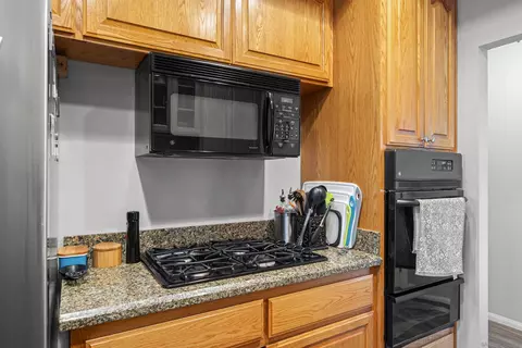 Kitchen - 10131 Carreta, Santee, CA 92071 photo 2 of 3