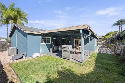 Exterior - 10131 Carreta, Santee, CA 92071 photo 6 of 8