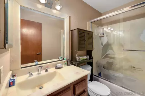 Bath - 14650 Alkosh Rd, Jamul, CA 91935 photo 3 of 4