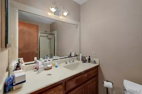 Bath - 14650 Alkosh Rd, Jamul, CA 91935 photo 4 of 4