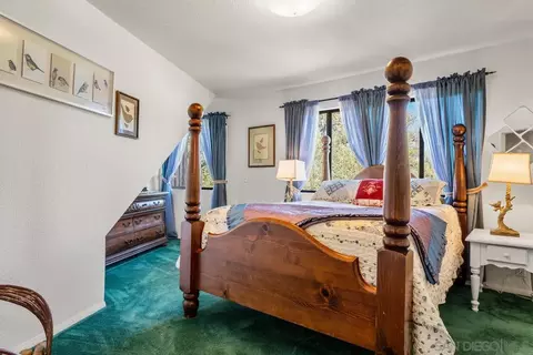 Bedroom - 4824 Mountainbrook Rd, Santa Ysabel, CA 92070 photo 1 of 10