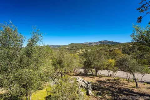 Exterior - 4824 Mountainbrook Rd, Santa Ysabel, CA 92070 photo 6 of 17