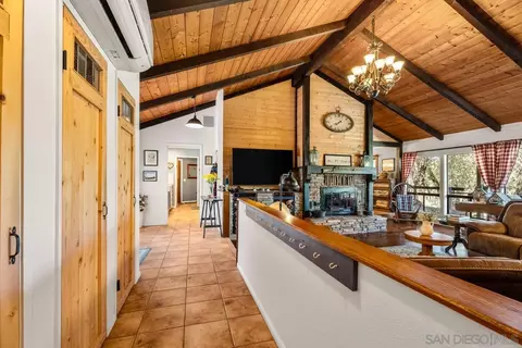 Entry Way - 4824 Mountainbrook Rd, Santa Ysabel, CA 92070 photo 3 of 4