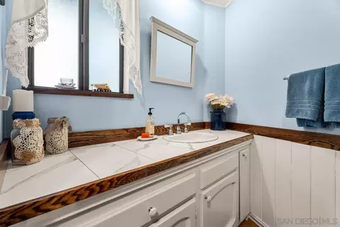 Bath - 4824 Mountainbrook Rd, Santa Ysabel, CA 92070 photo 5 of 7