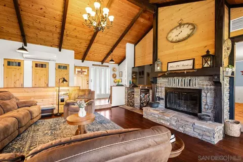 Living - 4824 Mountainbrook Rd, Santa Ysabel, CA 92070 photo 2 of 7