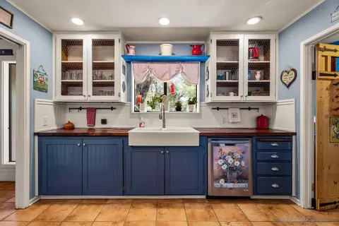 Kitchen - 4824 Mountainbrook Rd, Santa Ysabel, CA 92070 photo 2 of 4