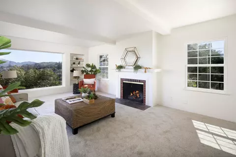 Living - 1820 Grove Rd, El Cajon, CA 92020 photo 3 of 4