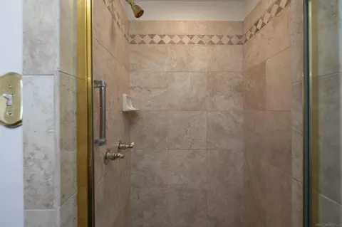 Bath - 1820 Grove Rd, El Cajon, CA 92020 photo 4 of 5