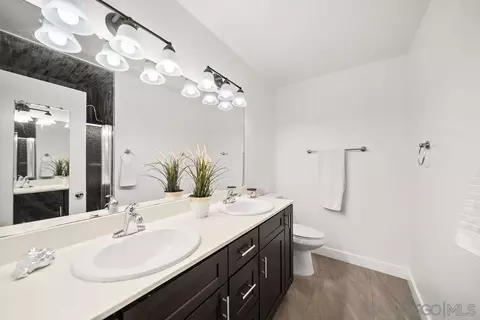 Bath - 1250 E Madison Ave #C, El Cajon, CA 92021 photo 2 of 3