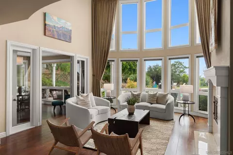 Living - 521 Latigo Row, Encinitas, CA 92024 photo 2 of 8
