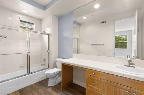 Bath - 521 Latigo Row, Encinitas, CA 92024 photo 5 of 5