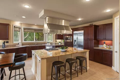 Kitchen - 521 Latigo Row, Encinitas, CA 92024 photo 3 of 4