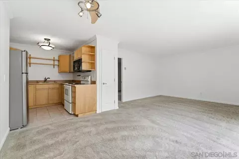 4404 Bond St #C, San Diego, CA 92109