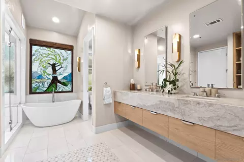 Bath - 3369 Rocking Horse Cir, Encinitas, CA 92024 photo 2 of 3