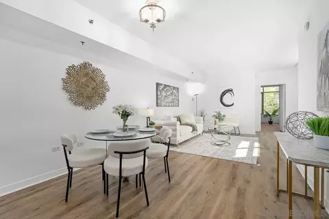 425 W Beech St #303, San Diego, CA 92101