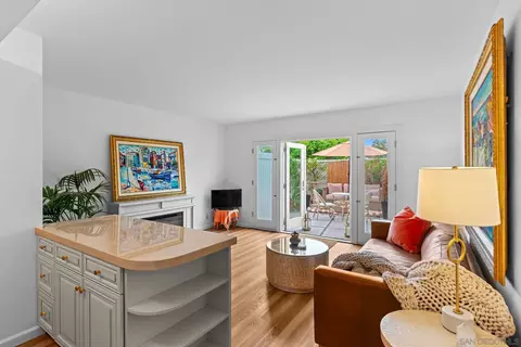 Living - 230 Prospect St #12, La Jolla, CA 92037 photo 1 of 4