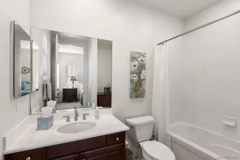 Bath - 2105 Timneh Ct, Oceanside, CA 92057 photo 4 of 5