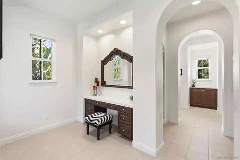 Entry Way - 2105 Timneh Ct, Oceanside, CA 92057 photo 4 of 4