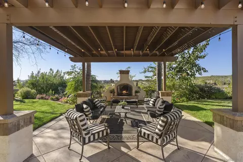 Exterior - 2105 Timneh Ct, Oceanside, CA 92057 photo 2 of 23