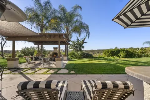Exterior - 2105 Timneh Ct, Oceanside, CA 92057 photo 12 of 23