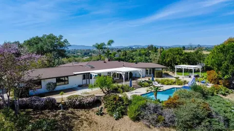 Exterior - 1097 Camino Alisos, Fallbrook, CA 92028 photo 18 of 18