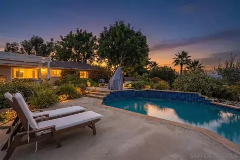 Exterior - 1097 Camino Alisos, Fallbrook, CA 92028 photo 6 of 18