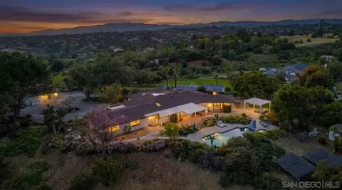 View/Area - 1097 Camino Alisos, Fallbrook, CA 92028 photo 2 of 7