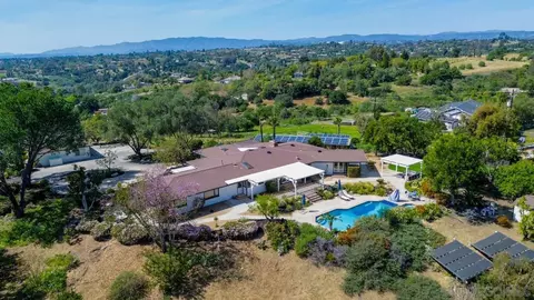 View/Area - 1097 Camino Alisos, Fallbrook, CA 92028 photo 4 of 7