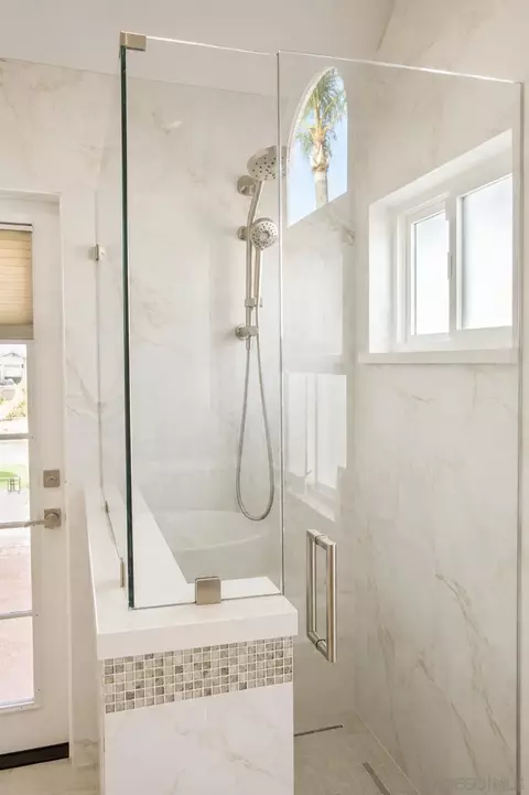 Bath - 12834 Rockwell, Poway, CA 92064 photo 4 of 10